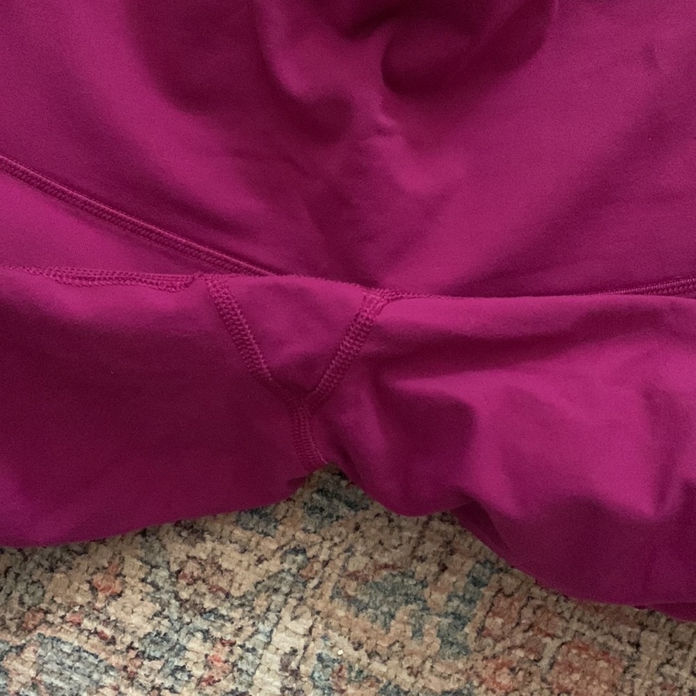 Lululemon Wunder Under Size 8 - image 3